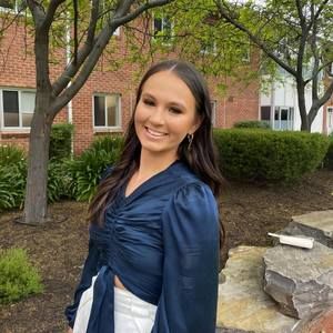 Meet your Posher, Lexie